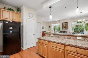13806 Breezy Ridge Way, Woodbridge, VA 22191 - Photo 18