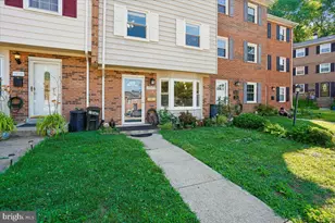 14373 Berkshire Dr, Woodbridge, VA 22193 - Photo 2
