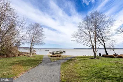 2425 Morgans Point Drive, Dumfries, VA 22026 - Photo 92