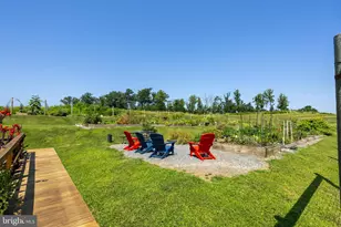 2425 Morgans Point Dr, Dumfries, VA 22026 - Photo 88