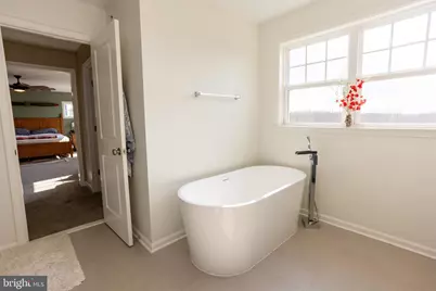 2425 Morgans Point Drive, Dumfries, VA 22026 - Photo 30