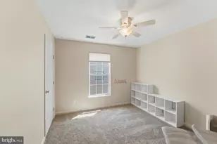 14800 Links Pond Cir, Gainesville, VA 20155 - Photo 28