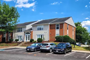 15641 Horseshoe Ln, Woodbridge, VA 22191 - Photo 2