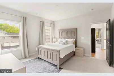 5606 Beachview Creek Drive, Woodbridge, VA 22192 - Photo 28