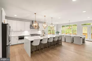 5606 Beachview Creek Dr, Woodbridge, VA 22192 - Photo 12