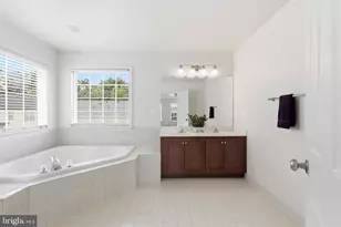17515 Mina Ln, Dumfries, VA 22025 - Photo 16