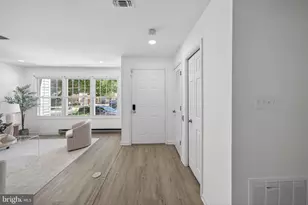 12552 Kempston Ln, Woodbridge, VA 22192 - Photo 6