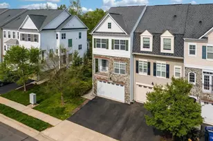 14160 Catbird Dr, Gainesville, VA 20155 - Photo 2