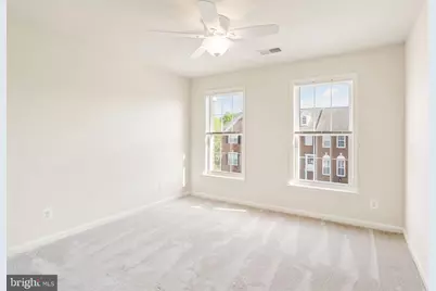 7056 Courtyard Way, Haymarket, VA 20169 - Photo 14