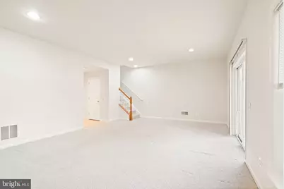 7056 Courtyard Way, Haymarket, VA 20169 - Photo 28