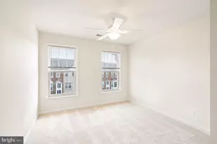 7056 Courtyard Way, Haymarket, VA 20169 - Photo 16