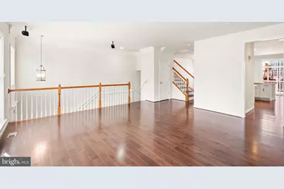 7056 Courtyard Way, Haymarket, VA 20169 - Photo 8