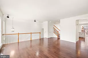 7056 Courtyard Way, Haymarket, VA 20169 - Photo 8