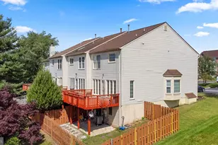 16812 Winston Ln, Woodbridge, VA 22191 - Photo 26