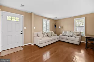 14008 Cannondale Way, Gainesville, VA 20155 - Photo 2