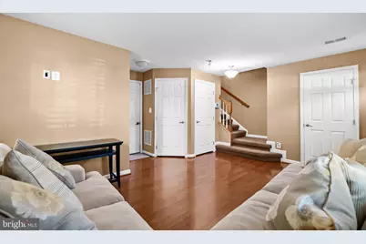 14008 Cannondale Way, Gainesville, VA 20155 - Photo 4