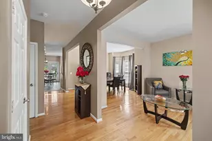 10111 Trumpet Vine Ct, Manassas, VA 20110 - Photo 6