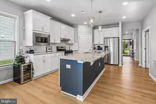 6470 Purple Aster Ln, Haymarket, VA 20169 - Photo 8