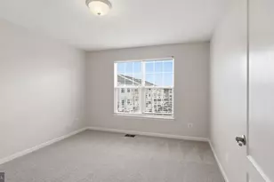 15360 Kensington Park Dr, Woodbridge, VA 22191 - Photo 20