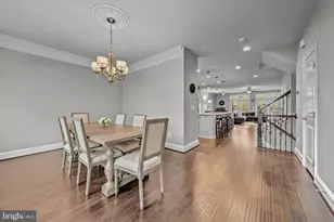 7102 Darbey Knoll Dr, Gainesville, VA 20155 - Photo 10