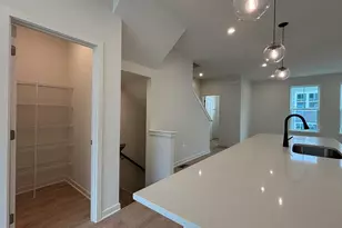 17998 Alicia Ave, Dumfries, VA 22026 - Photo 4