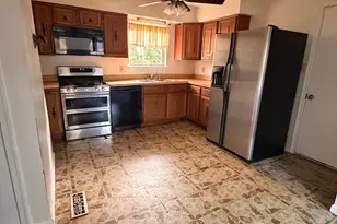 13472 Princedale Dr, Woodbridge, VA 22193 - Photo 2