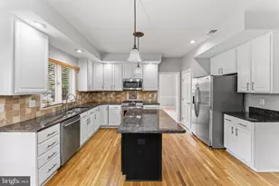 16645 Caxton Pl, Dumfries, VA 22025 - Photo 14
