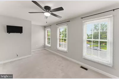 16645 Caxton Place, Dumfries, VA 22025 - Photo 30