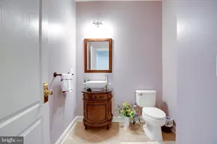 15613 Village Cove Pl, Haymarket, VA 20169 - Photo 10