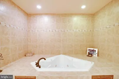 15613 Village Cove Place, Haymarket, VA 20169 - Photo 50