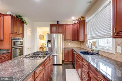 15613 Village Cove Place, Haymarket, VA 20169 - Photo 20