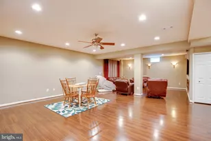 15613 Village Cove Pl, Haymarket, VA 20169 - Photo 56