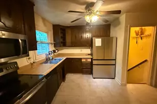 12200 Breckinridge Ln, Woodbridge, VA 22192 - Photo 14