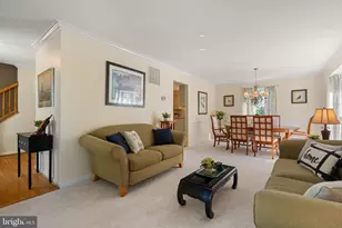 3904 Red Bird Ln, Woodbridge, VA 22193 - Photo 4