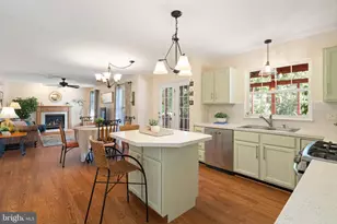 3904 Red Bird Ln, Woodbridge, VA 22193 - Photo 2