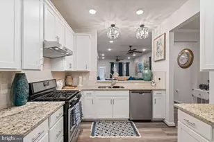 6773 Azalea Garden Ln, Haymarket, VA 20169 - Photo 4