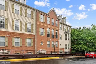 2370 Merseyside Dr, Woodbridge, VA 22191 - Photo 2