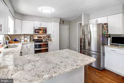 16099 Deer Park Drive, Dumfries, VA 22025 - Photo 12