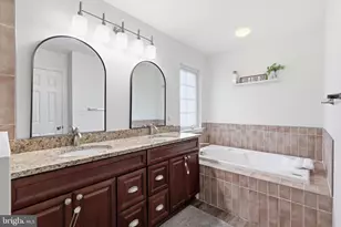 10000 Darnaway Ct, Bristow, VA 20136 - Photo 32