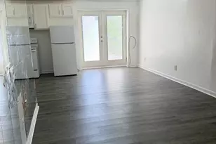 2911 Hickory Creek Ct, Dumfries, VA 22026 - Photo 4