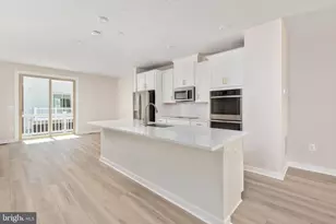 13658 Cobble Loop, Woodbridge, VA 22193 - Photo 4