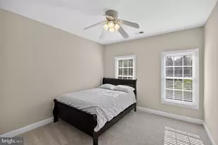 5434 Sherman Oaks Ct, Haymarket, VA 20169 - Photo 24