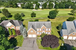 5434 Sherman Oaks Ct, Haymarket, VA 20169 - Photo 2