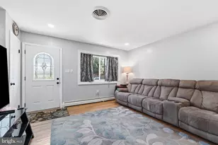 2208 Emporia St, Woodbridge, VA 22191 - Photo 6