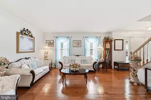 4796 Pearson Dr, Woodbridge, VA 22193 - Photo 2