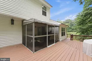 4796 Pearson Dr, Woodbridge, VA 22193 - Photo 34