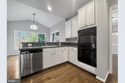 214 W Locust Street, Occoquan, VA 22125 - Photo 8