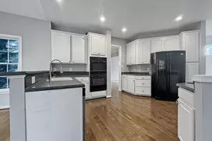 214 W Locust St, Occoquan, VA 22125 - Photo 10