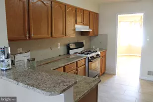 12424 Abbey Knoll Ct, Woodbridge, VA 22192 - Photo 4