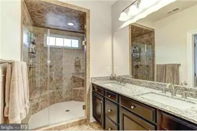 7088 Darbey Knoll Drive, Gainesville, VA 20155 - Photo 12